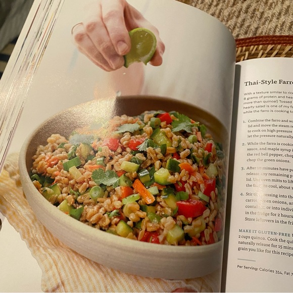 📕 THE FRESH & HEALTHY INSTANT POT COOKBOOK! - Picture 8 of 16